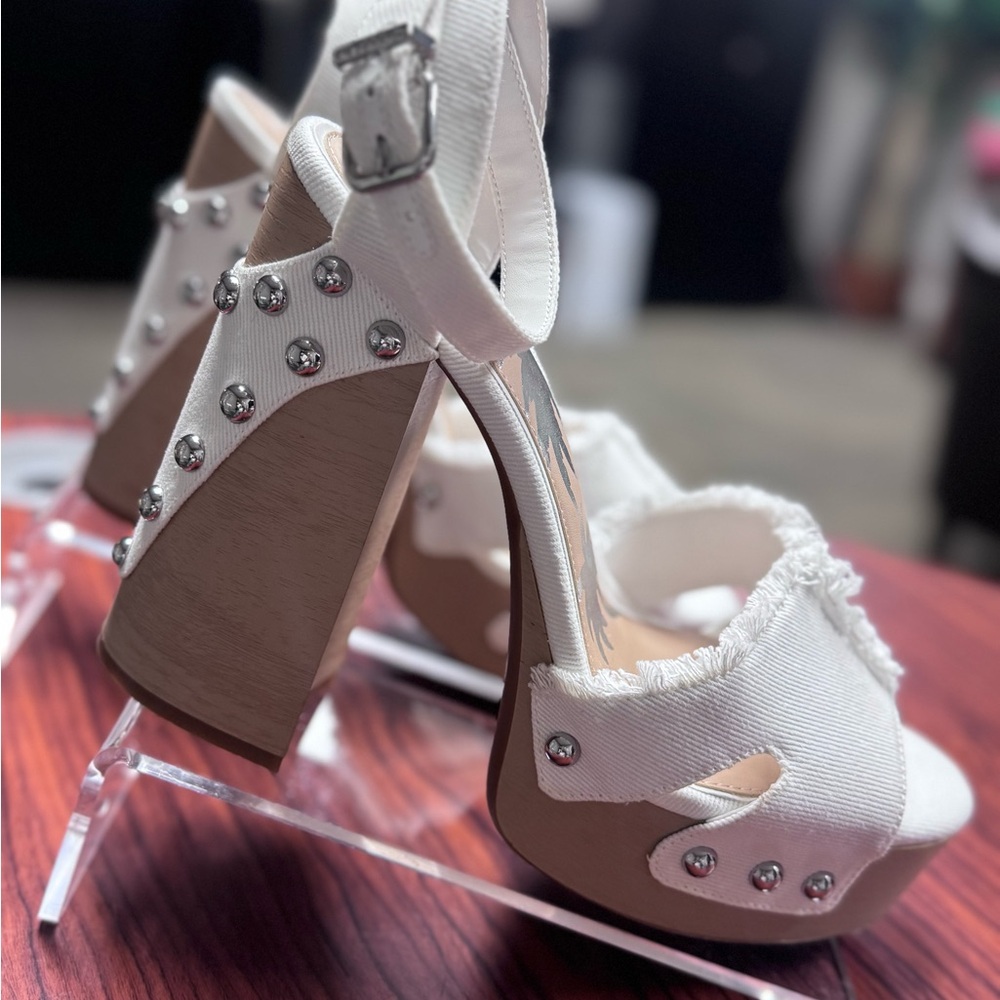 Gianni Bini x DANNIJO Daisy Denim Studded Platform Sandals - Picture 5 of 12